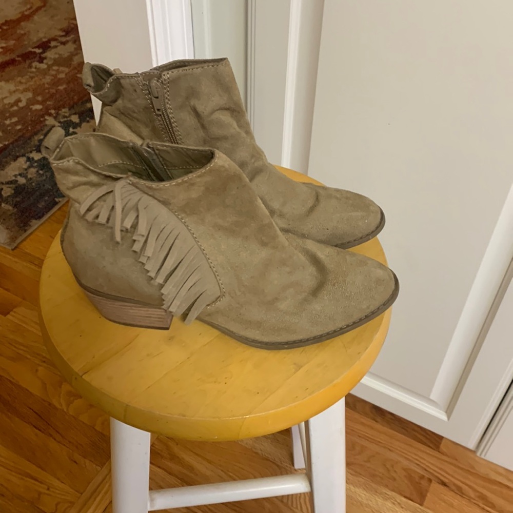 American eagle fringe bootie